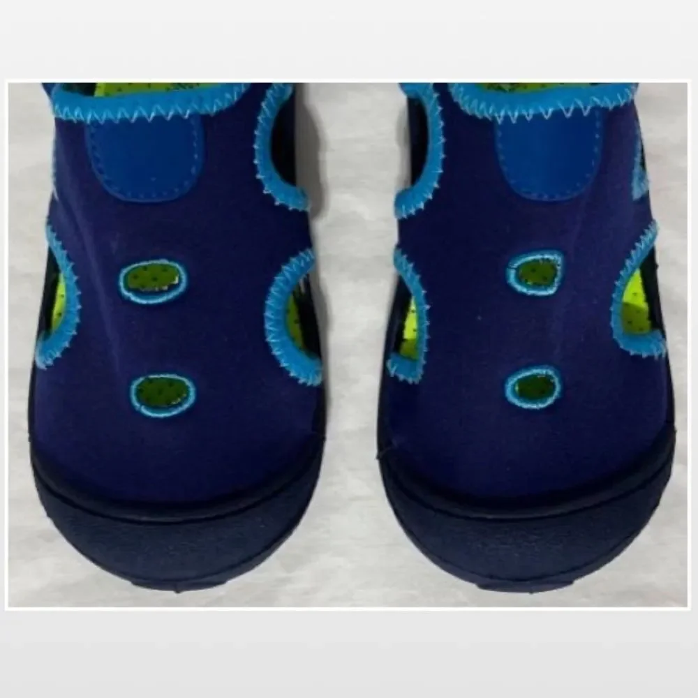 New Kid Boy Size 13/1 Blue Water Shoes